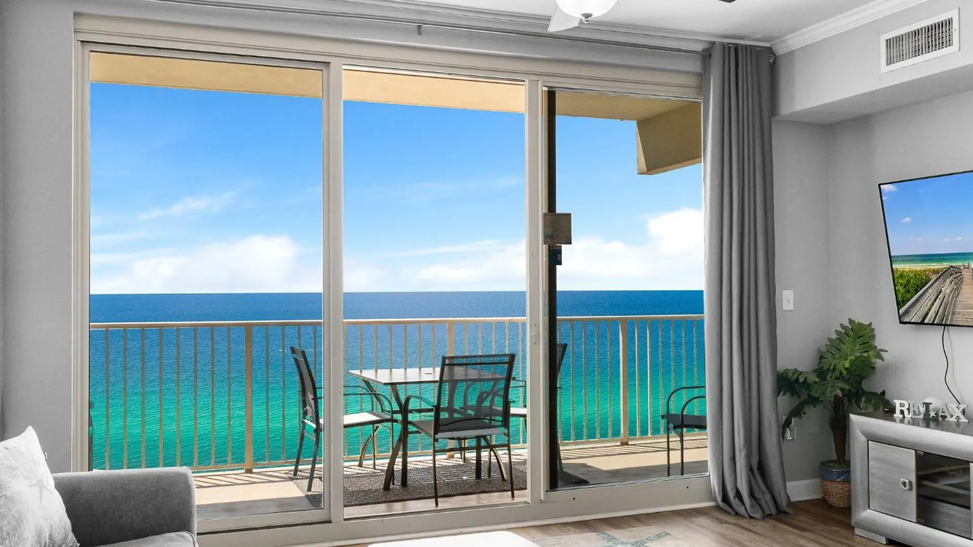 Lägenhet Shores Of Panama Chic 2-Bd Beachfront Resort Condo! By Dolce Vita Getaways! Panama City Beach