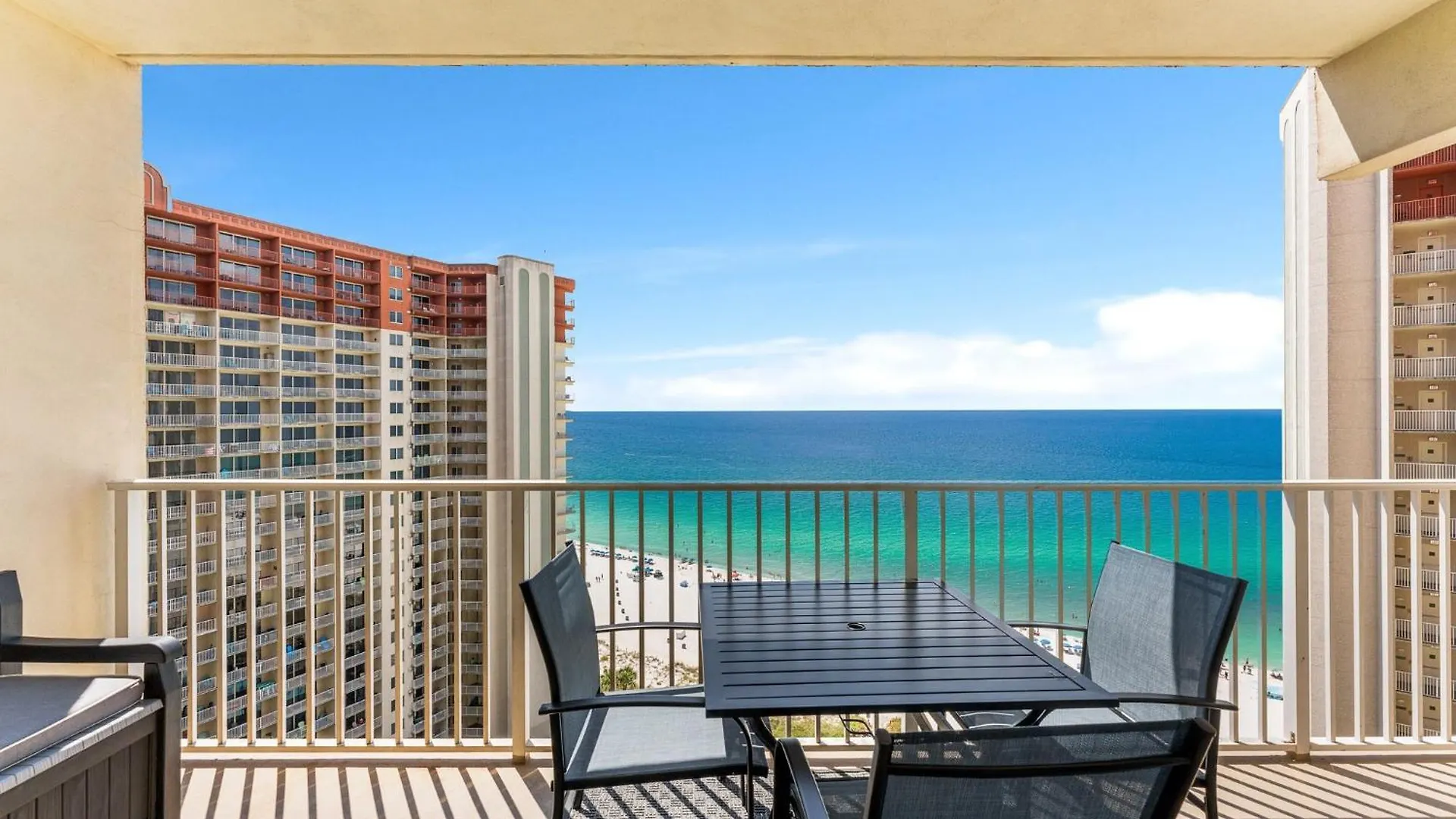 Shores Of Panama Chic 2-Bd Beachfront Resort Condo! By Dolce Vita Getaways! Panama City Beach Apartment